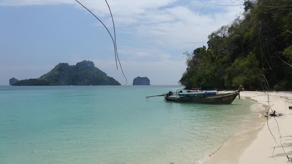 The Lazy Bar And Guesthouse Ao Nang Luaran gambar